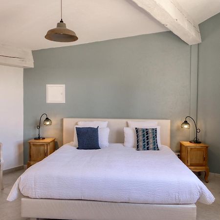 Le Hameau Fleur De Pierres , Chambre , Gite Et Table D'Hotes Murs  Exteriér fotografie
