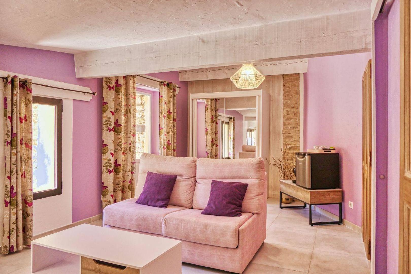 Le Hameau Fleur De Pierres , Chambre , Gite Et Table D'Hotes Murs  Exteriér fotografie