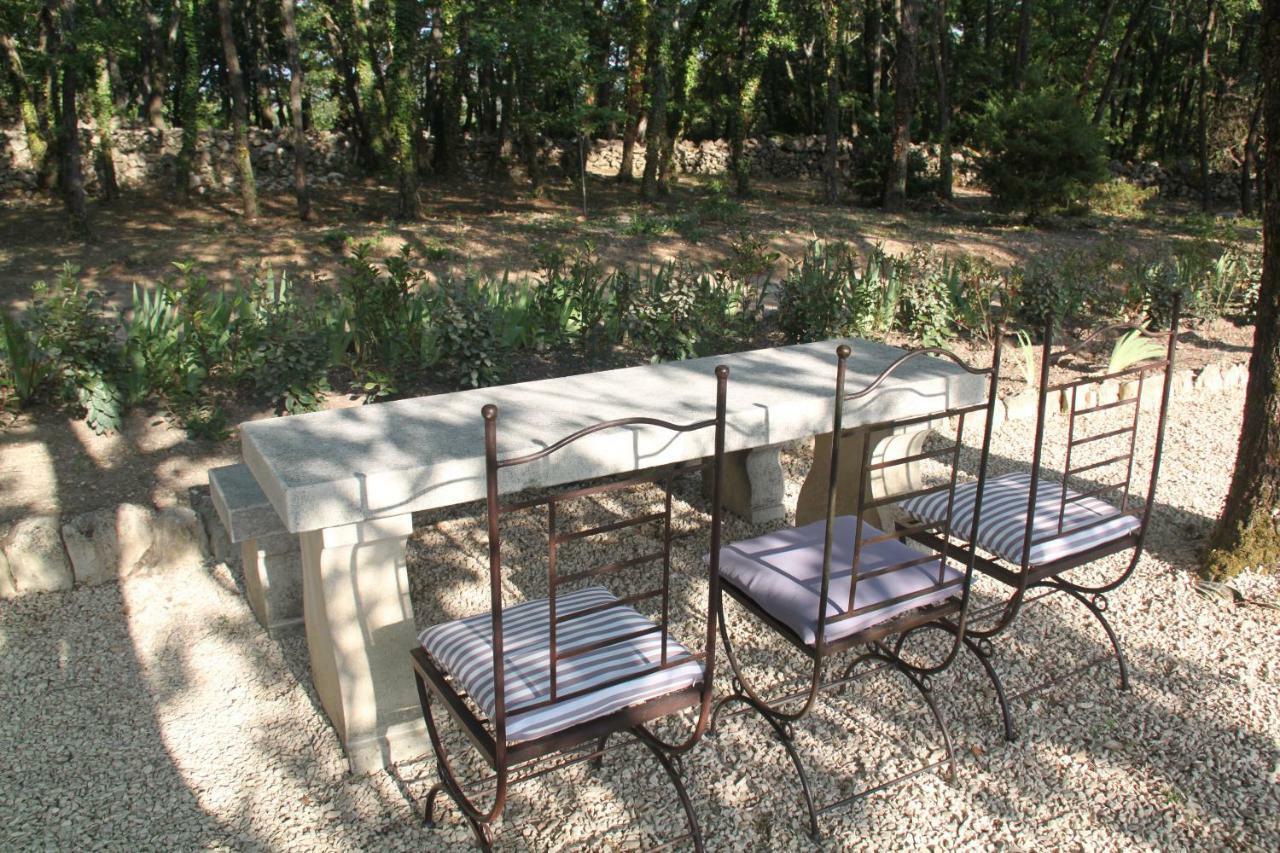 Le Hameau Fleur De Pierres , Chambre , Gite Et Table D'Hotes Murs  Exteriér fotografie