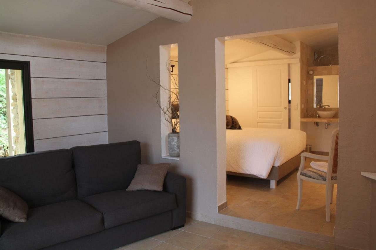 Le Hameau Fleur De Pierres , Chambre , Gite Et Table D'Hotes Murs  Exteriér fotografie